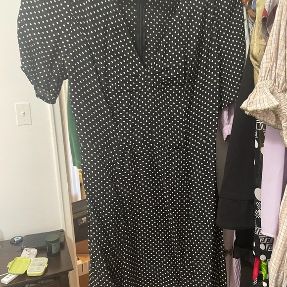 Reformation Dresses & Skirts - Reformation Polka Dot Dress